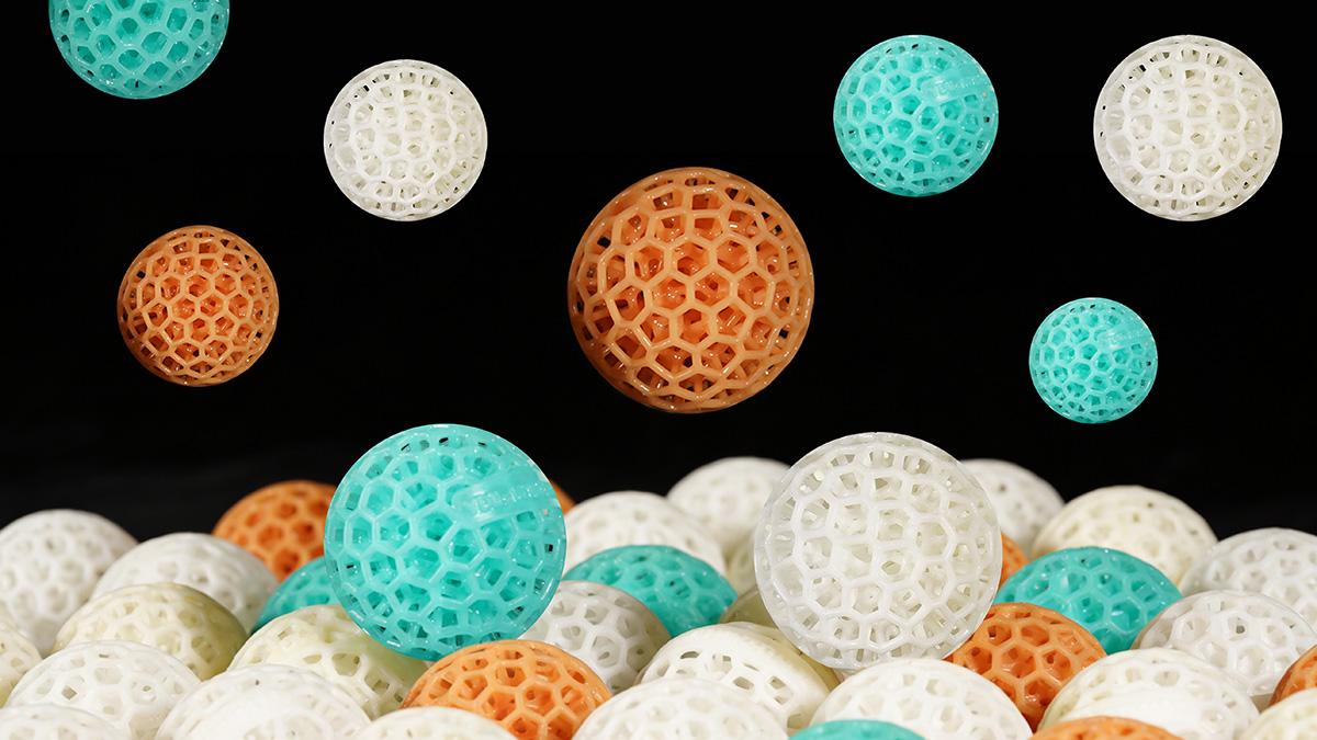 Piezas impresas en 3D con resina flexible y estructuras elásticas